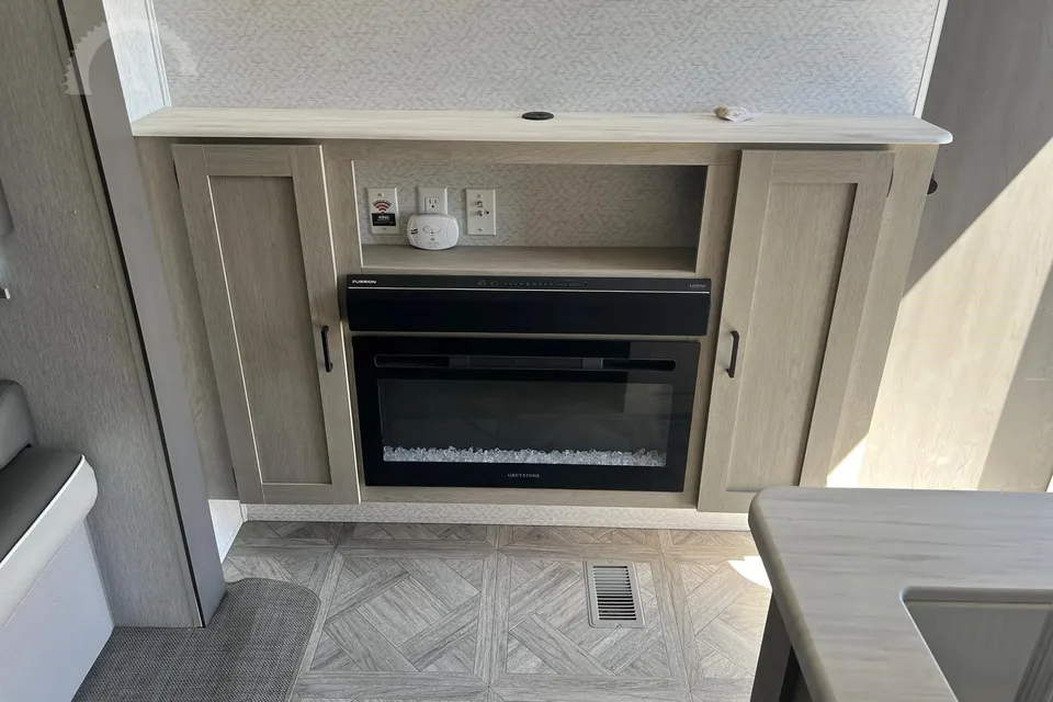 Wildwood 31KQBTS - 2 Bedrooms / 3 Slides!