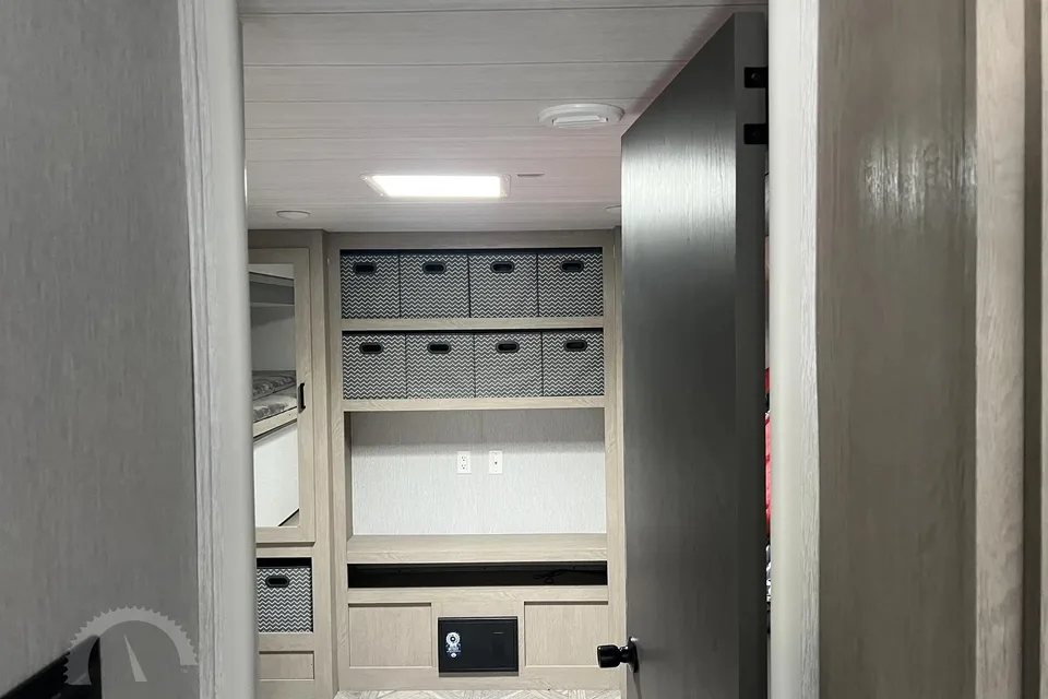 Wildwood 31KQBTS - 2 Bedrooms / 3 Slides!