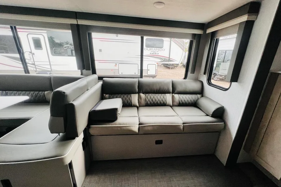 Wildwood 31KQBTS - 2 Bedrooms / 3 Slides!