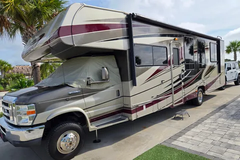 Space Coachmen Leprechaun
