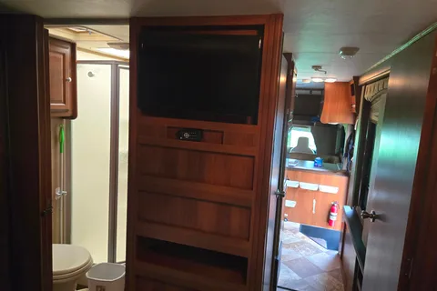 Space Coachmen Leprechaun