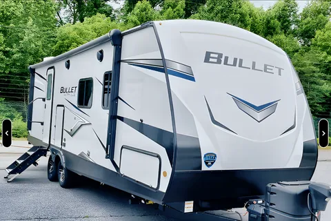 Keystone Bullet Ultra Lite 250BHS: Sleeps 6-8