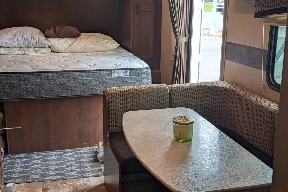 Kristi's Jayco 22 ft Ultralite Travel Trailer