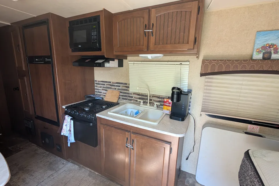 Kristi's Jayco 22 ft Ultralite Travel Trailer