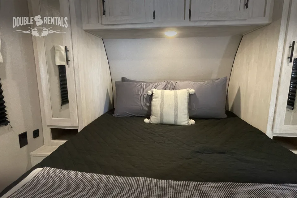SHASTA Dual-Entry Bunkhouse with Private Master, Solar, and TWO A/C units!
