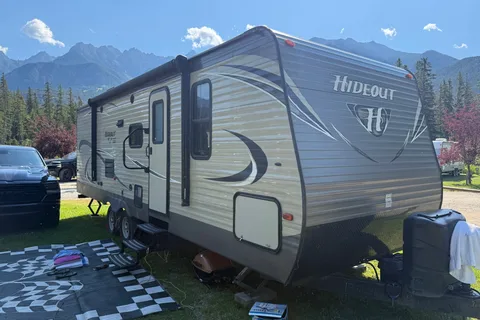 Darren's Keystone Hide out 26Lhswe Travel Trailer