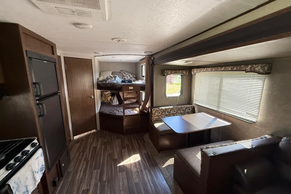 Darren's Keystone Hide out 26Lhswe Travel Trailer