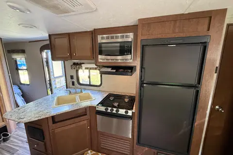 Darren's Keystone Hide out 26Lhswe Travel Trailer