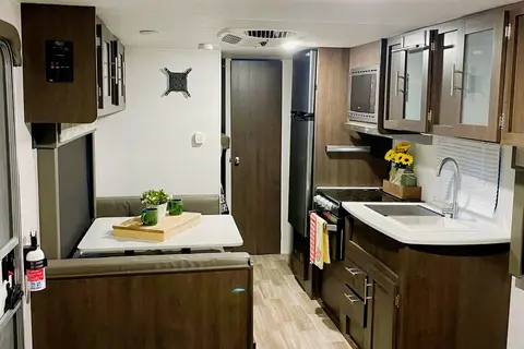 Anna's 26FT Forest River Salem Cruise Salem Cruise Lite  Travel Trailer
