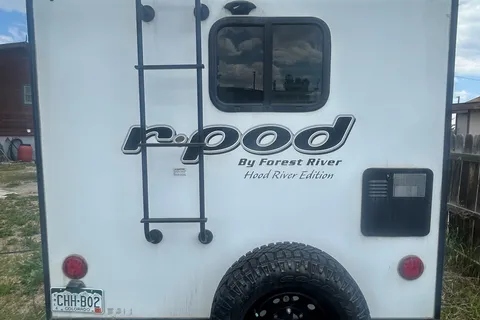 James's Hood River 192