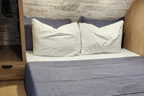 Roameo - The perfect couples camper