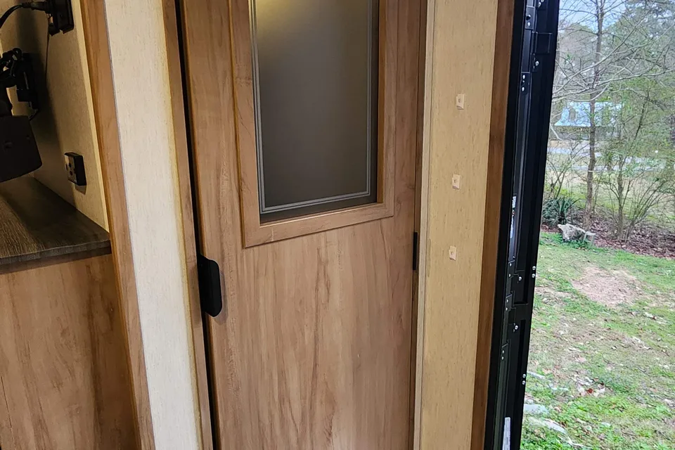 Roameo - The perfect couples camper