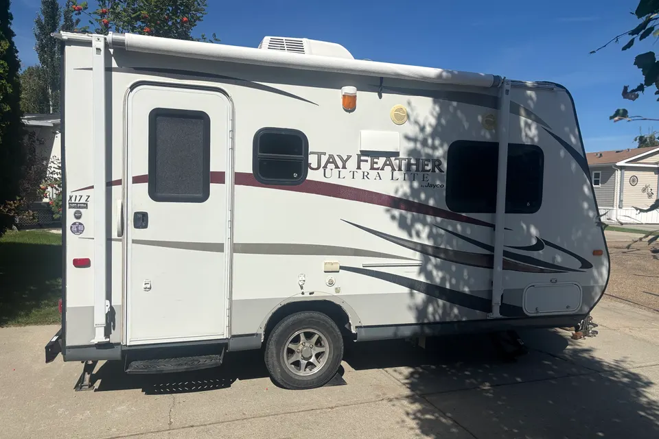 Curtis's Jayco jay feather ultra lite x17z Hybrid