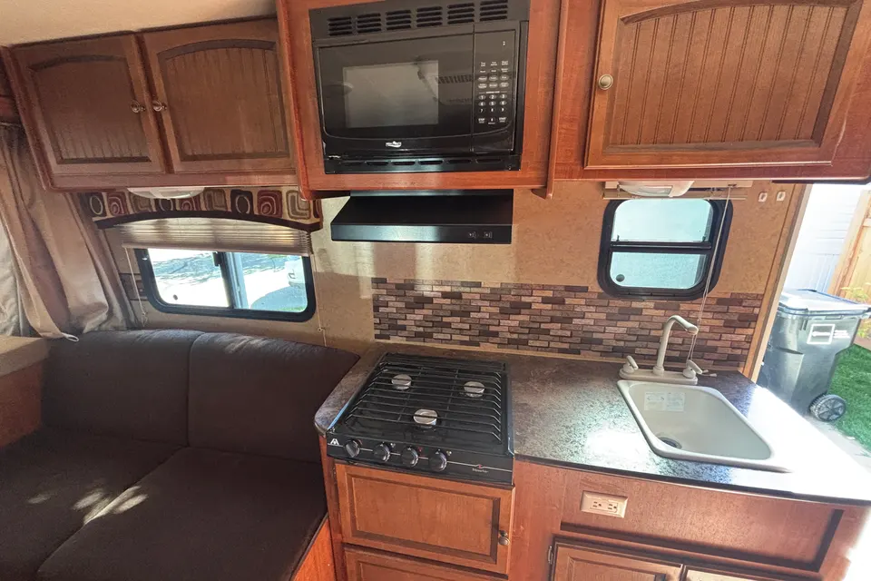 Curtis's Jayco jay feather ultra lite x17z Hybrid