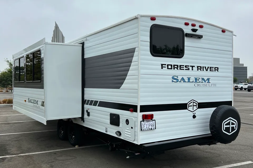 Getaway Adventure Rentals 263BHXL Travel Trailer