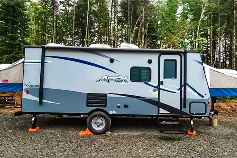 Ferguson's Coachmen Apex Nano Hybird