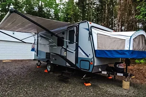Ferguson's Coachmen Apex Nano Hybird