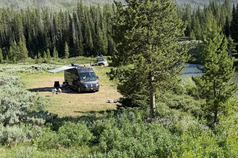 Meet Mother Nature in STYLE in this Executive Travato 59 G