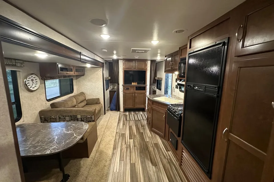 Berron's Jayco 2018 Jayflight Baja edition Travel Trailer