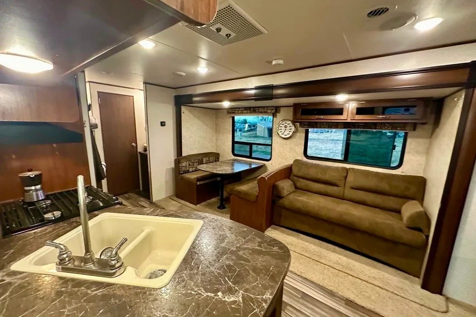 Berron's Jayco 2018 Jayflight Baja edition Travel Trailer