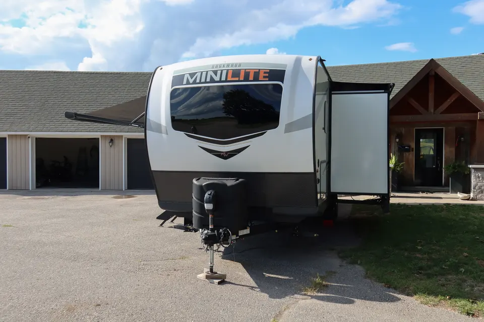 Alina's Forest River Rockwood Mini Lite 2509S Bunkhouse Travel Trailer
