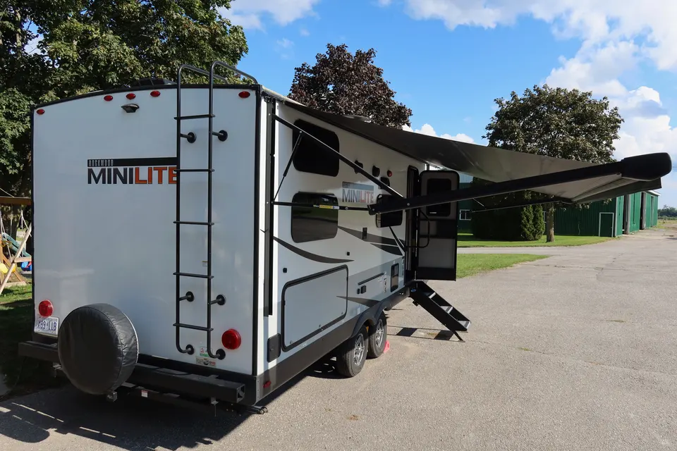 Alina's Forest River Rockwood Mini Lite 2509S Bunkhouse Travel Trailer