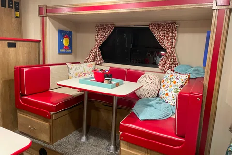Charming vintage cruiser