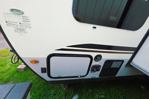 The Gem Rockwood Geo Pro Travel Trailer