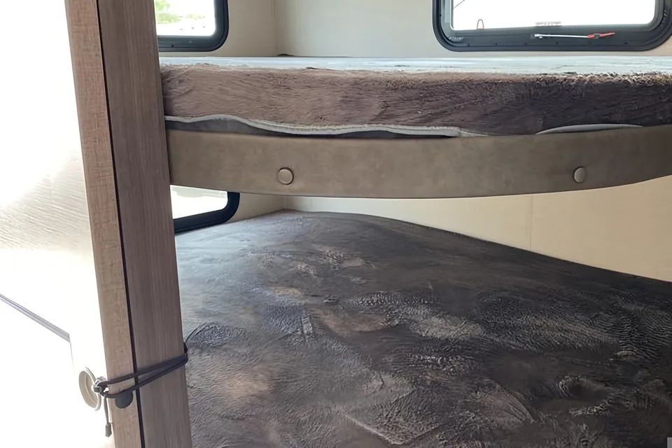 Tropical RV Grand Design Imagine 2910BH Travel Trailer