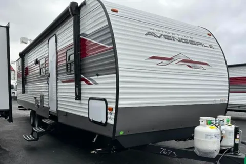 Richard's Prime Time Avenger LE 28QBSLE Travel Trailer
