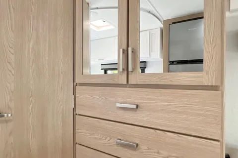 Vacation-Ready New 2026 RV, Sleeps 6 + Free Resort Stay Option