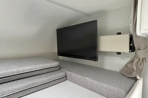 Vacation-Ready New 2026 RV, Sleeps 6 + Free Resort Stay Option