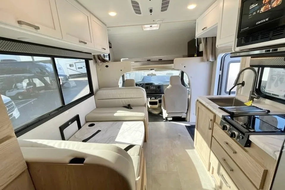 Vacation-Ready New 2026 RV, Sleeps 6 + Free Resort Stay Option