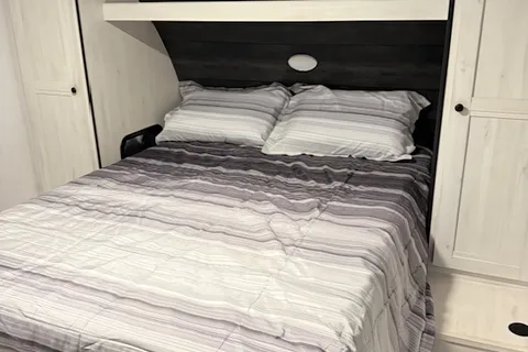 Family bunkhouse RV Sleeps 8