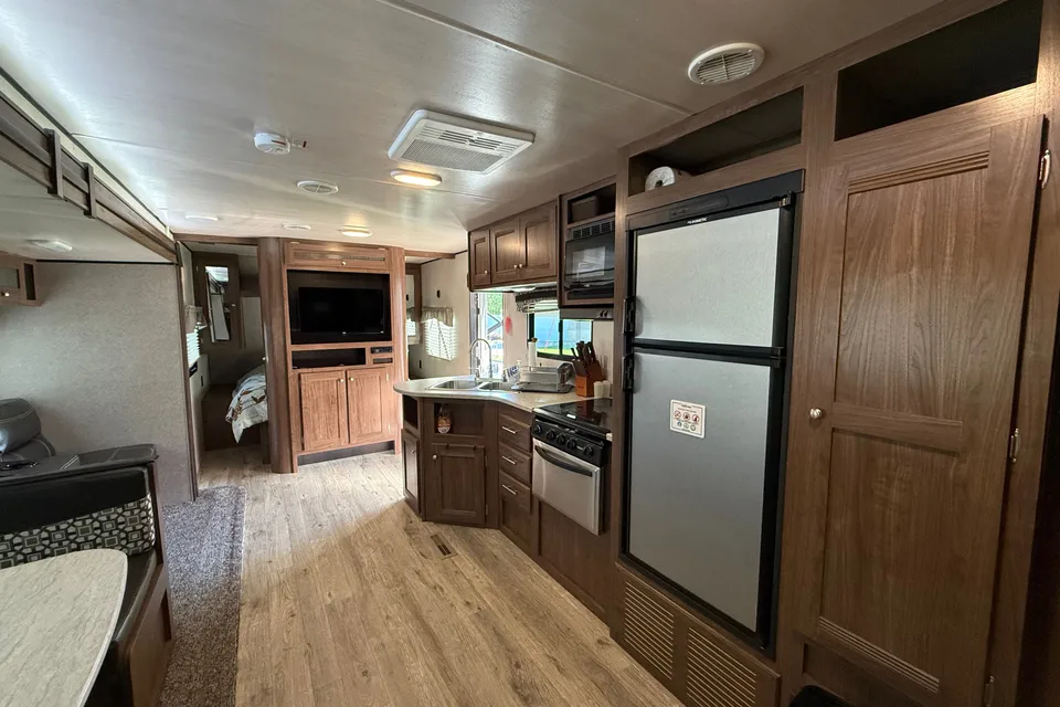 Ready Set Camp - Spacious Family RV Experience