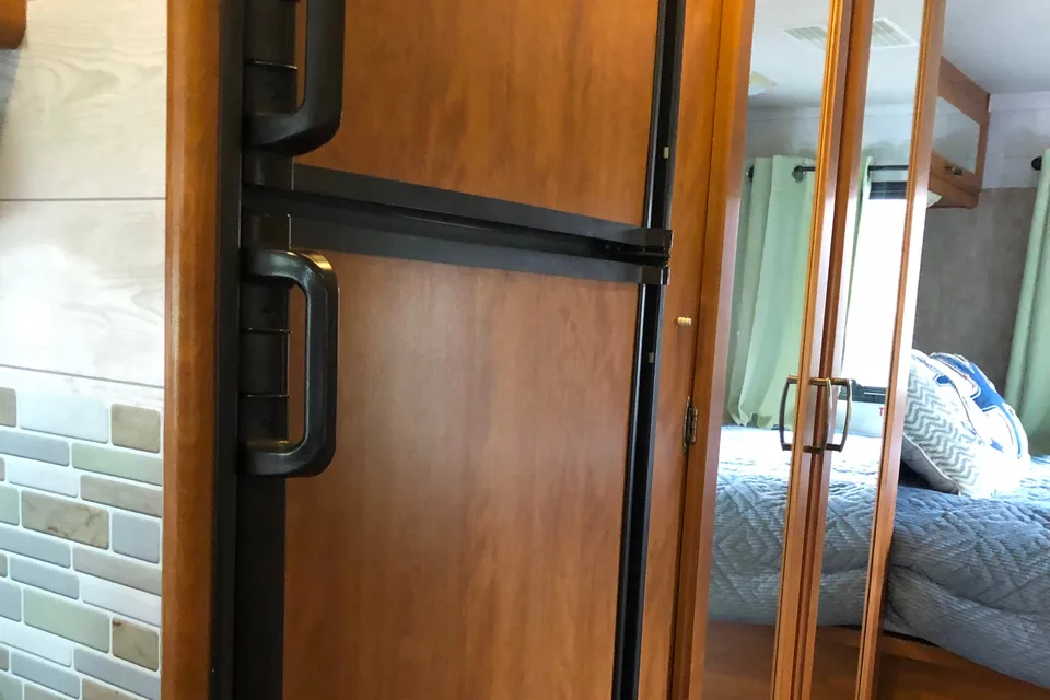 Newly updated! 2007 Fleetwood Terra Class A