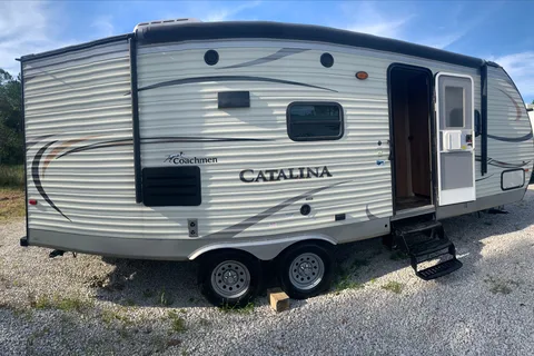 James's Coachmen Freedom Catalina Travel Trailer