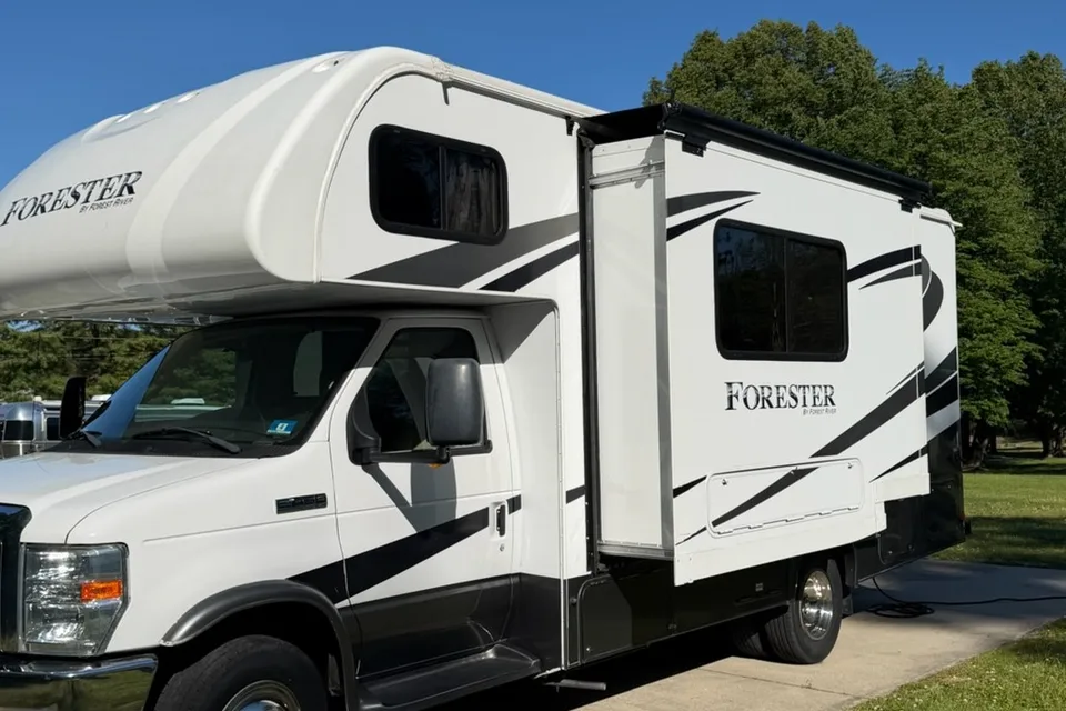 2017 Forester 2291S – Easy, Luxury & Family Fun