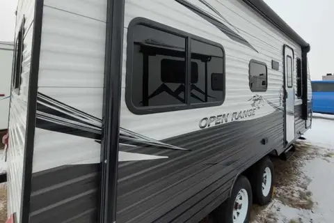 Perfect couples or small family trailer.