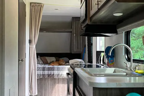 Perfect couples or small family trailer.