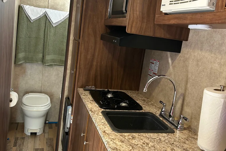 2018 Coachmen Clipper Cadet 16CBH Travel Trailer