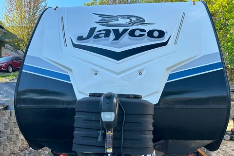 Alcantar Jayco Jayfeather Travel Trailer