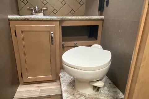 Four Wind Class C RV! Unlimited Miles!