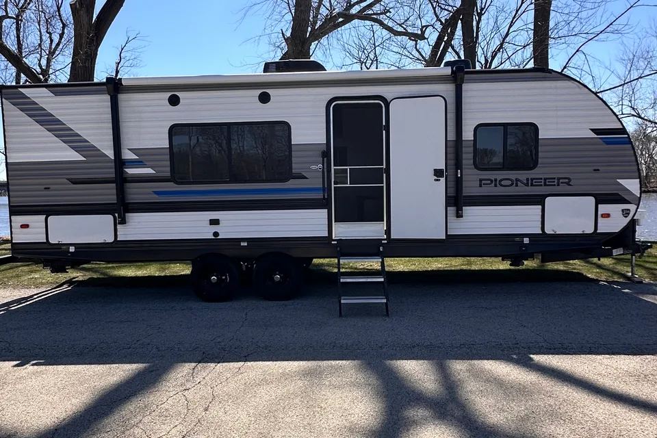 Fully Stocked Family Bunkhouse We Deliver & Set Up