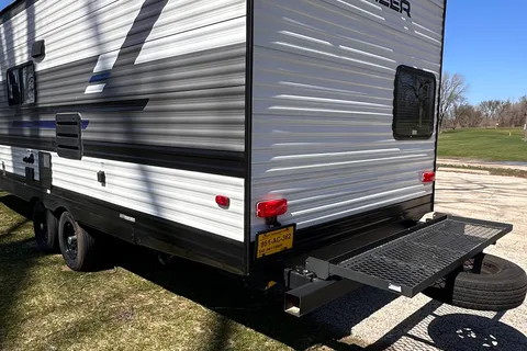 Fully Stocked Family Bunkhouse We Deliver & Set Up