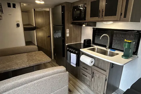Fully Stocked Family Bunkhouse We Deliver & Set Up