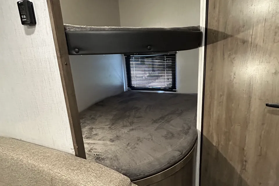 Fully Stocked Family Bunkhouse We Deliver & Set Up