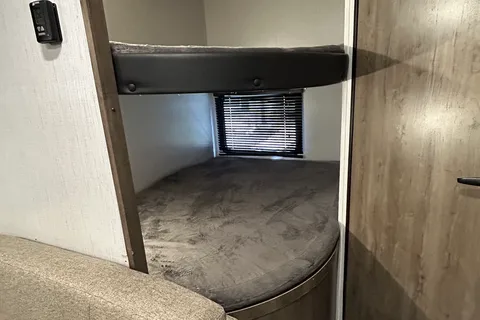 Fully Stocked Family Bunkhouse We Deliver & Set Up