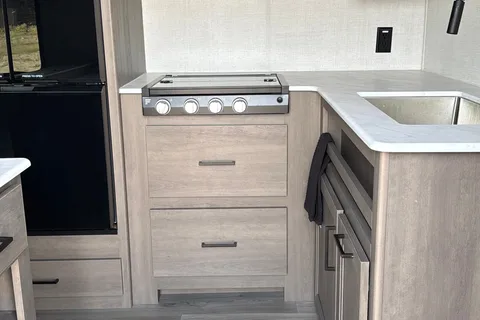 2025 Grand Design Transcend Xplor 24BHX Travel Trailer
