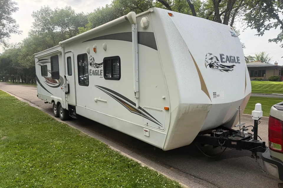 2011 Jayco Eagle 330RLTS BIG Living Room!